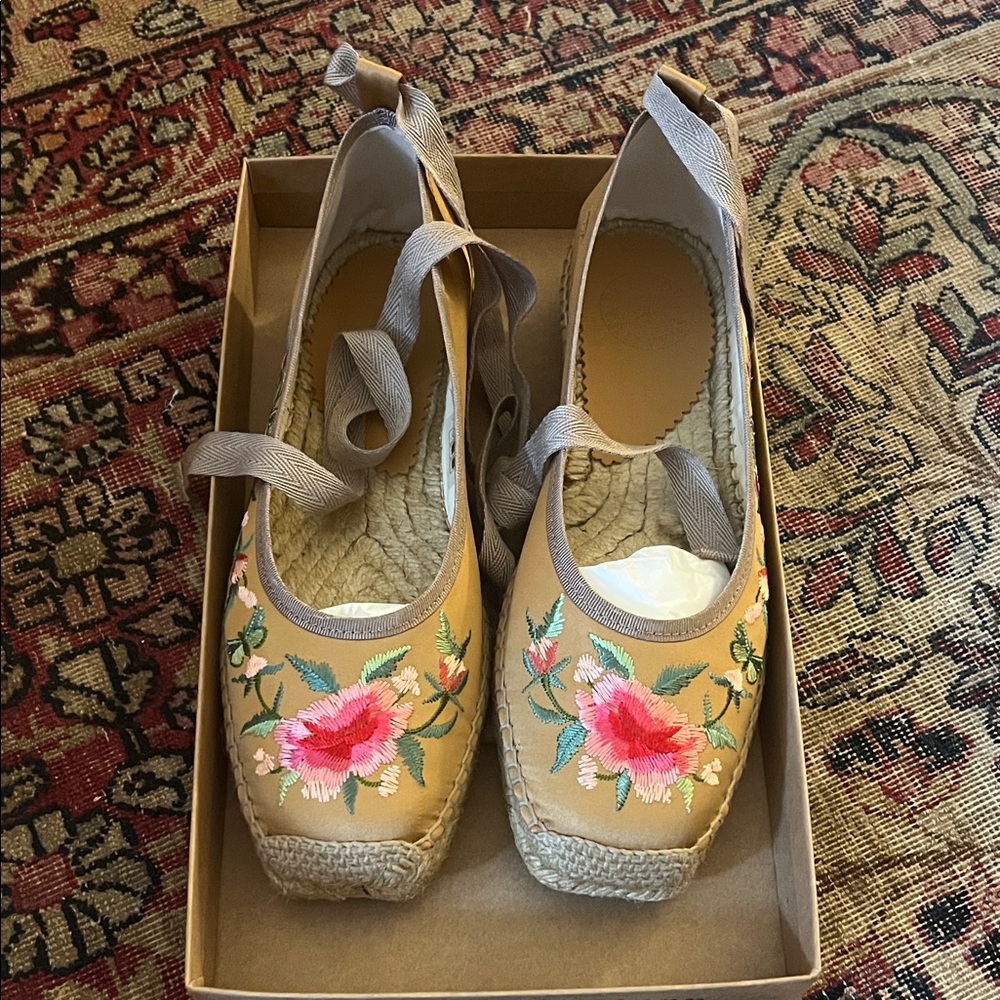 Penelope Childers Embroidered Floral Espadrille Flats in honey satin